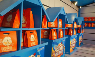 新零售先鋒良品鋪?zhàn)釉俅伟l(fā)力 聯(lián)合小茗同學(xué)打造快閃店